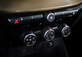 Подержанный автомобиль LADA (ВАЗ) Vesta Sedan 2023 года (17 фото)