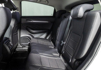 Подержанный автомобиль Haval F7x 2021 года (10 фото)