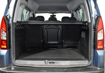Подержанный автомобиль Citroen Berlingo 2012 года (16 фото)