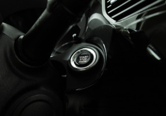 Подержанный автомобиль Mitsubishi Outlander 2018 года (19 фото)