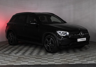 Подержанный автомобиль Mercedes-Benz GLC Coupe 2021 года (26 фото)