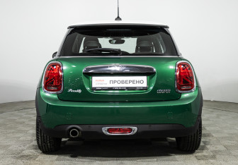 Подержанный автомобиль MINI Hatch 2021 года (6 фото)