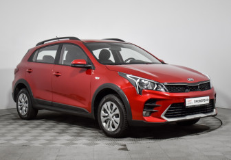 Подержанный автомобиль Kia Rio Hatchback 2021 года (3 фото)