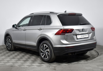 Подержанный автомобиль Volkswagen Tiguan 2018 года (7 фото)