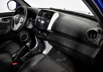 Подержанный автомобиль Lifan X60 2014 года (12 фото)