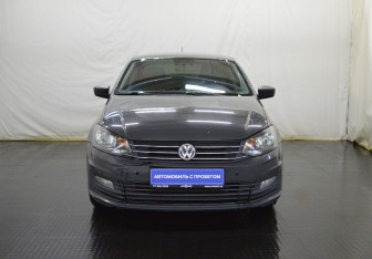 Подержанный автомобиль Volkswagen Polo Sedan 2016 года (2 фото)