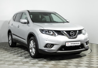 Подержанный автомобиль Nissan X-Trail 2017 года (3 фото)