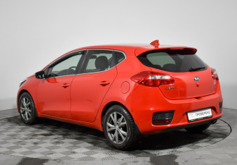 Подержанный автомобиль Kia Ceed Hatchback 2018 года (7 фото)