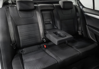 Подержанный автомобиль Skoda Octavia Liftback 2014 года (21 фото)