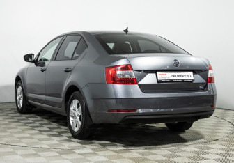 Подержанный автомобиль Skoda Octavia Liftback 2017 года (7 фото)