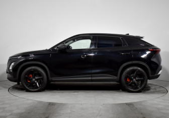 Подержанный автомобиль Omoda C5 2023 года (8 фото)