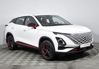 Подержанный автомобиль Omoda C5 2023 года (3 фото)
