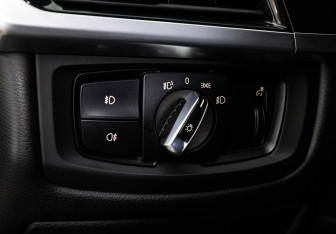 Подержанный автомобиль BMW X5 2016 года (25 фото)