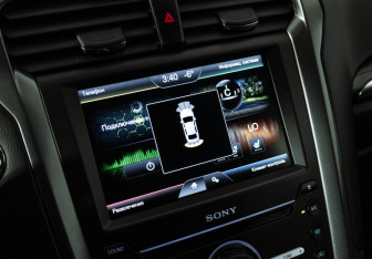 Подержанный автомобиль Ford Mondeo Sedan 2016 года (15 фото)