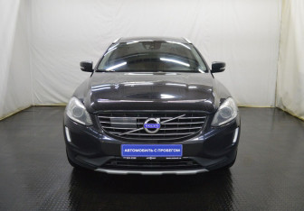 Подержанный автомобиль Volvo XC60 2015 года (2 фото)