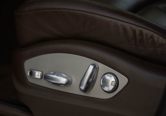 Подержанный автомобиль Porsche Cayenne 2015 года (29 фото)