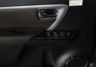 Подержанный автомобиль Toyota Fortuner 2017 года (27 фото)