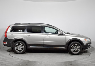 Подержанный автомобиль Volvo XC70 2012 года (4 фото)