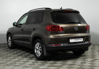 Подержанный автомобиль Volkswagen Tiguan 2014 года (7 фото)