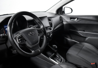 Подержанный автомобиль Hyundai Solaris Sedan 2021 года (9 фото)