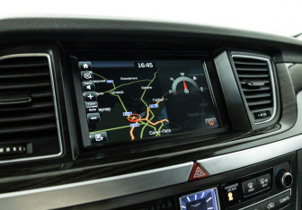 Подержанный автомобиль Genesis G80 2019 года (20 фото)