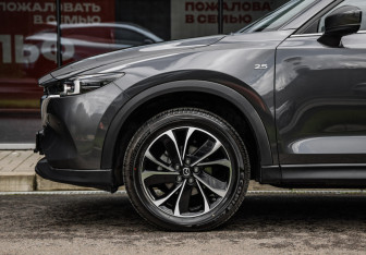 Подержанный автомобиль Mazda CX-5 2024 года (10 фото)