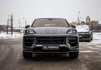 Подержанный автомобиль Porsche Cayenne 2023 года (3 фото)