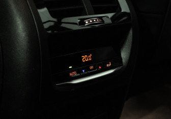 Подержанный автомобиль BMW X3 2020 года (20 фото)