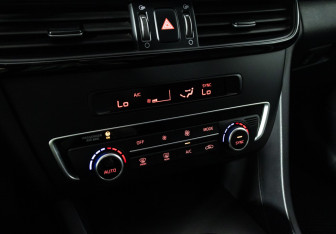 Подержанный автомобиль Kia Optima Sedan 2017 года (17 фото)