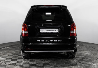 Подержанный автомобиль SsangYong Rexton 2008 года (6 фото)