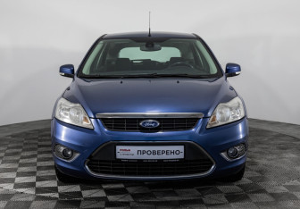 Подержанный автомобиль Ford Focus Hatchback 2008 года (2 фото)