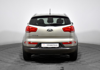 Подержанный автомобиль Kia Sportage 2014 года (6 фото)