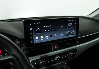 Подержанный автомобиль Audi A4 Sedan 2018 года (17 фото)