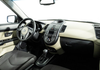 Подержанный автомобиль Kia Soul 2011 года (9 фото)