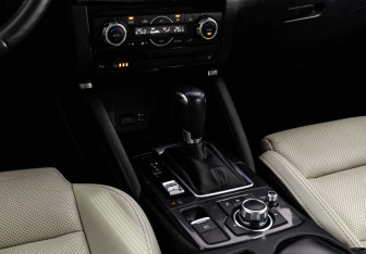 Подержанный автомобиль Mazda CX-5 2015 года (13 фото)