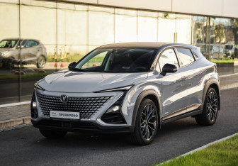 Подержанный автомобиль Changan UNI-T 2023 года (3 фото)