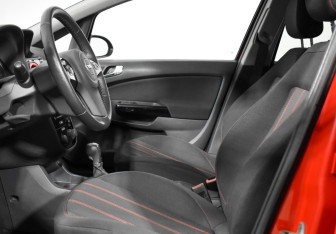 Подержанный автомобиль Opel Corsa 2010 года (10 фото)