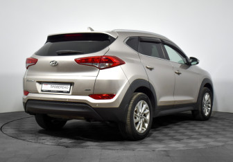 Подержанный автомобиль Hyundai Tucson 2017 года (5 фото)