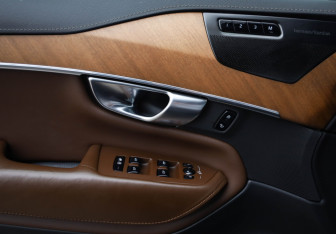 Подержанный автомобиль Volvo XC90 2019 года (26 фото)