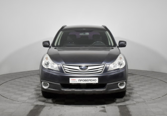 Подержанный автомобиль Subaru Outback Wagon 2011 года (2 фото)