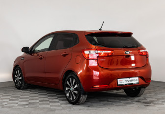 Подержанный автомобиль Kia Rio Hatchback 2013 года (7 фото)
