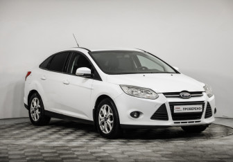 Подержанный автомобиль Ford Focus Sedan 2013 года (3 фото)