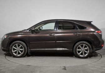 Подержанный автомобиль Lexus RX 2013 года (8 фото)