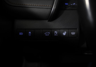 Подержанный автомобиль Toyota Camry Sedan 2021 года (18 фото)