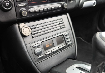Подержанный автомобиль Porsche Boxster 2004 года (28 фото)