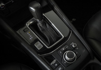 Подержанный автомобиль Mazda CX-5 2021 года (16 фото)