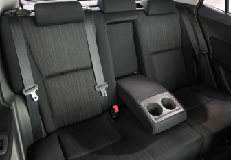 Подержанный автомобиль Toyota Auris Hatchback 2007 года (25 фото)