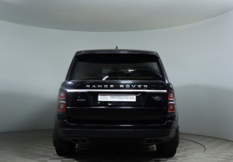 Подержанный автомобиль Land Rover Range Rover 2018 года (6 фото)