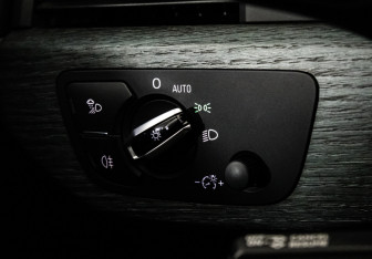 Подержанный автомобиль Audi A4 allroad 2016 года (22 фото)