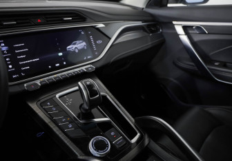 Подержанный автомобиль Geely Atlas Pro 2023 года (20 фото)